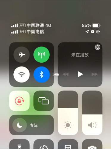 博野苹果手机维修分享iPhone双卡信号解决办法 